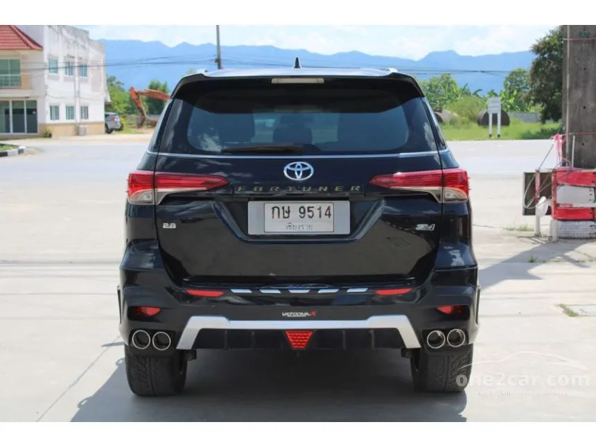 2019 Toyota FORTUNER V SUV