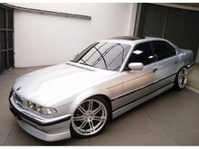 2000 BMW 728i E38 facelift sunroof kondisi terbaik, low km rare
