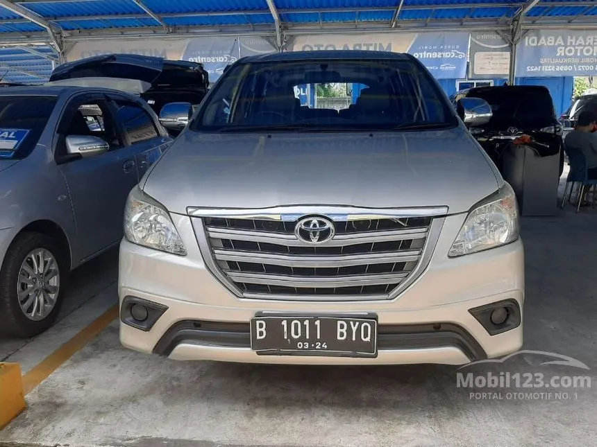 Jual Mobil Toyota Kijang Innova 2014 E 2.0 di Jawa Barat Manual MPV Silver Rp 155.000.000