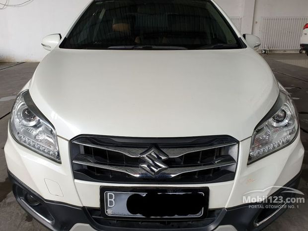 Suzuki Sx4 S-cross Mobil Bekas Baru dijual di Tangerang 