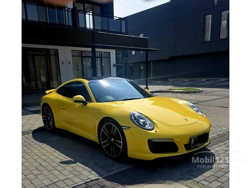 2018 Porsche 911 Carrera Coupe