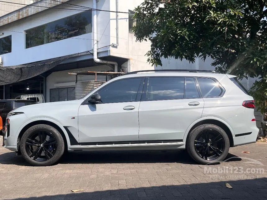 2023 BMW X7 xDrive40i M Sport SUV