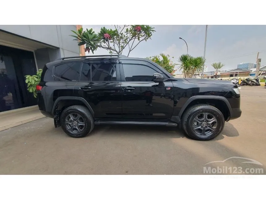 2023 Toyota Land Cruiser 300 GR-S SUV