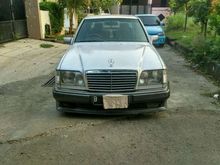 1994 Mercedes-Benz E220 2.2 Sedan