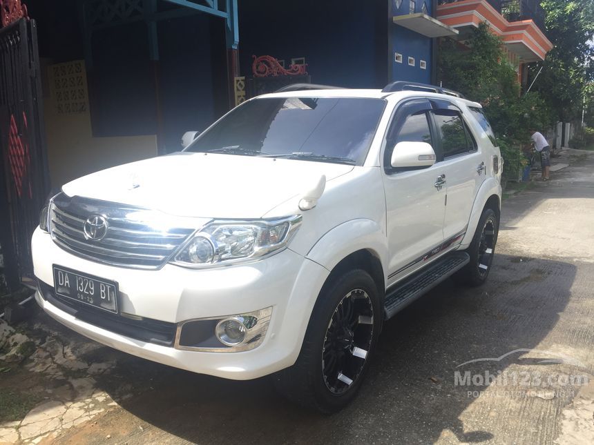 Jual Mobil  Toyota Fortuner  2012 G Luxury 2 7 di Kalimantan 