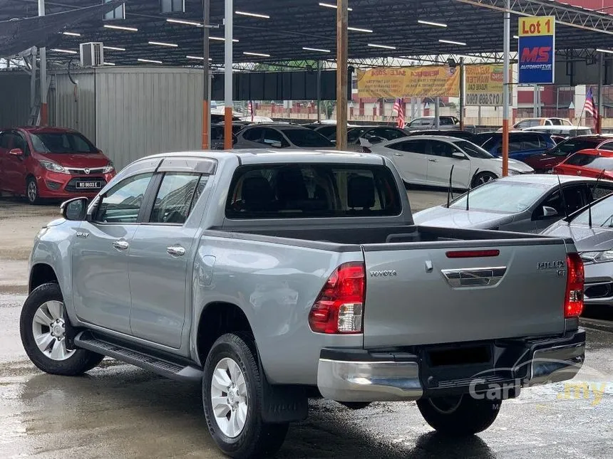 2017 Toyota Hilux G Standard Dual Cab Pickup Truck