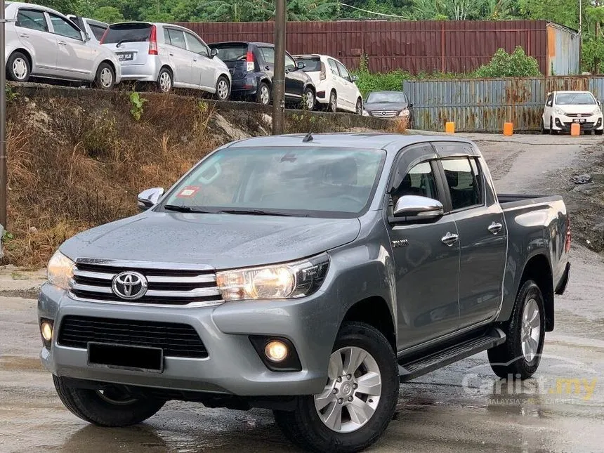 2017 Toyota Hilux G Standard Dual Cab Pickup Truck