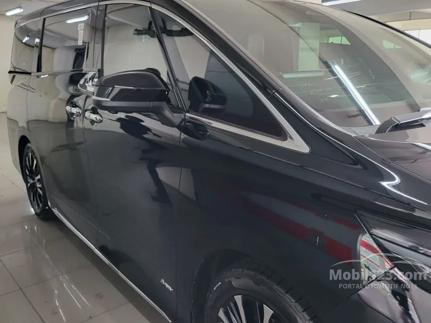 2025 Toyota Vellfire HEV VIP (Non Premium Color) MPV