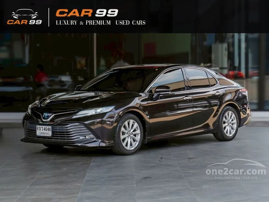 2019 Toyota CAMRY Hybrid Premium Sedan