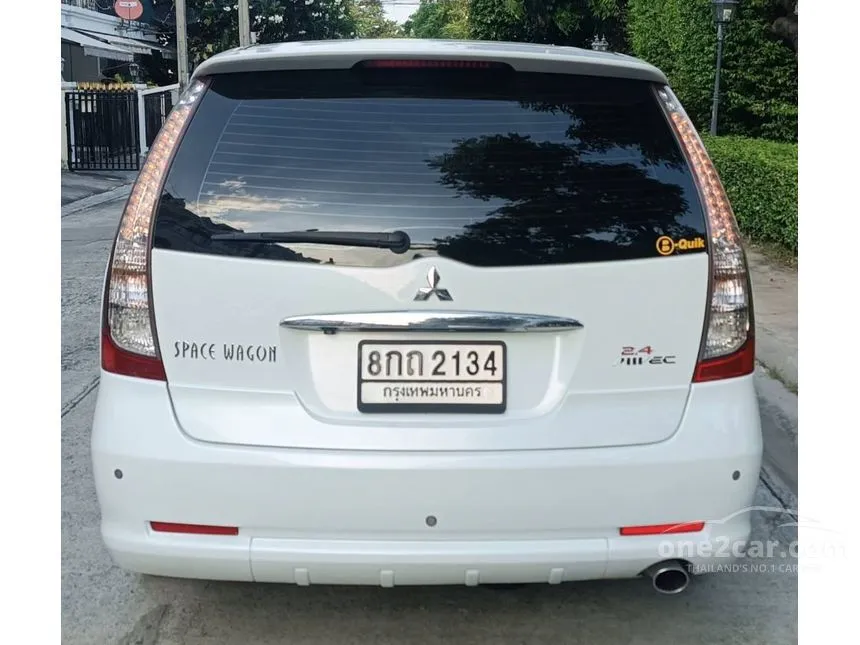 2010 Mitsubishi SPACE WAGON GT Wagon