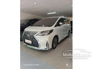 2023 Lexus LM 350 3.5 7 Seater MPV