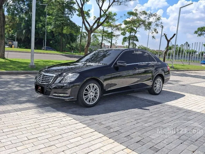 2011 Mercedes-Benz E300 Elegance Sedan
