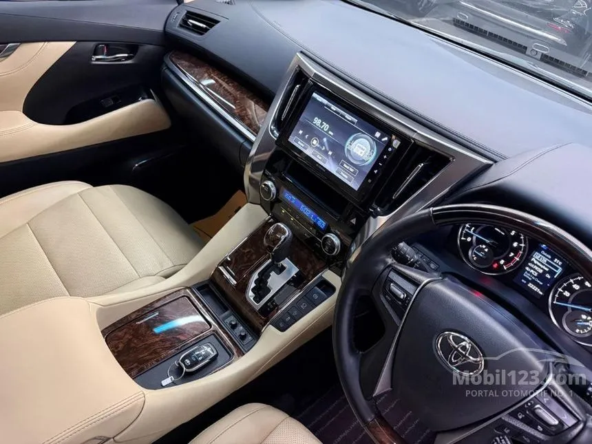 2022 Toyota Alphard G MPV
