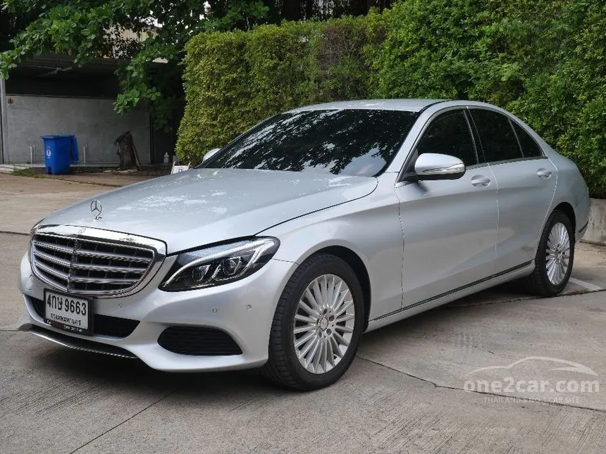 2016 Mercedes-Benz C300 Blue TEC Hybrid Exclusive Sedan