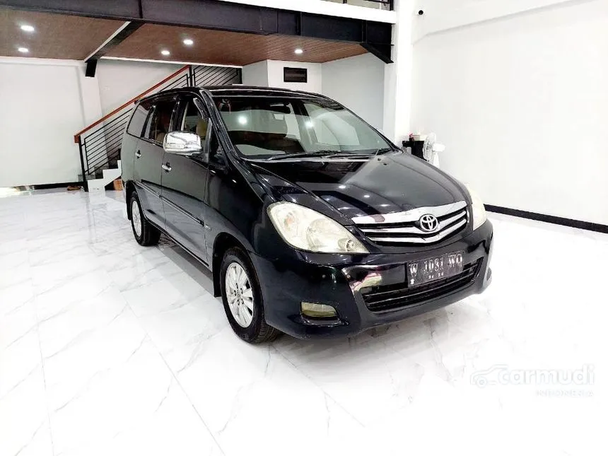 2011 Toyota Kijang Innova V MPV