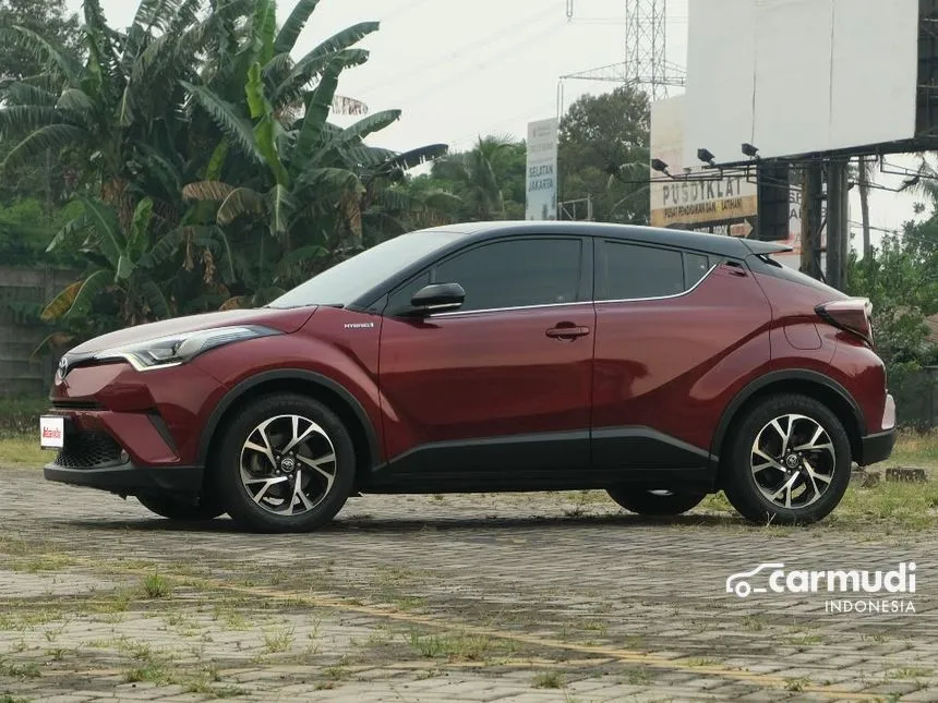 2019 Toyota C-HR Hybrid (2 Tone) SUV
