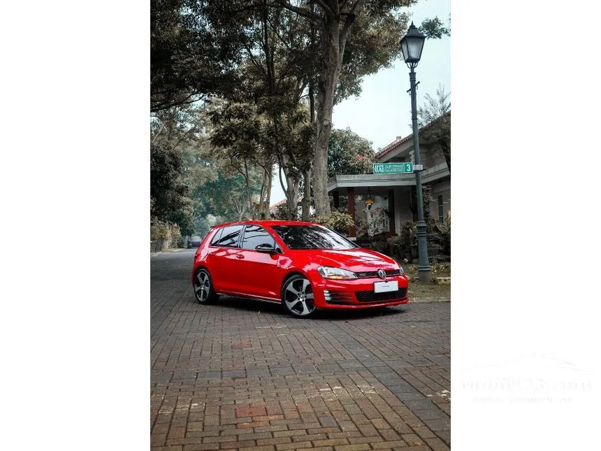 Jual Mobil Volkswagen Golf 2014 GTI 2.0 di Jawa Barat Automatic Hatchback Merah Rp 479.000.000