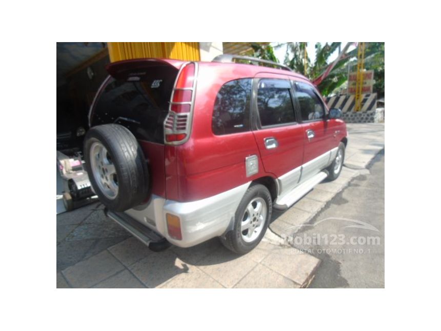 Jual Mobil Daihatsu  Taruna  2000 CSX 1 5 di Jawa Timur 