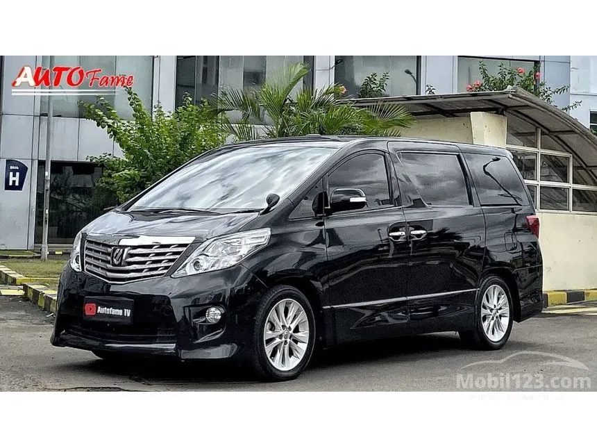 2010 Toyota Alphard S MPV