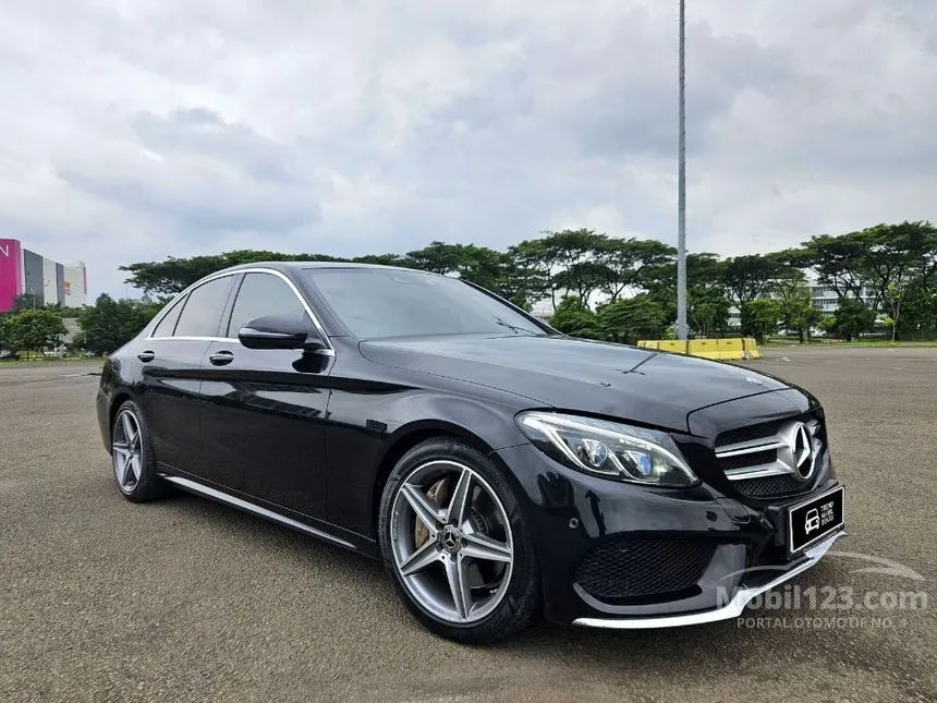 2018 Mercedes-Benz C300 AMG Line Sedan