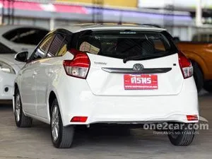 2014 Toyota YARIS 1.2 E Hatchback