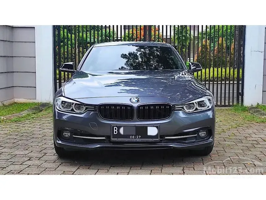 Jual Mobil BMW 320i 2016 Sport 2.0 di DKI Jakarta Automatic Sedan Biru Rp 345.000.000