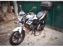 2013 Honda CB150R Full injeksi, Bonus box helm mahal