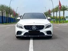 2019 Mercedes-Benz C300 2.0 AMG Line Sedan