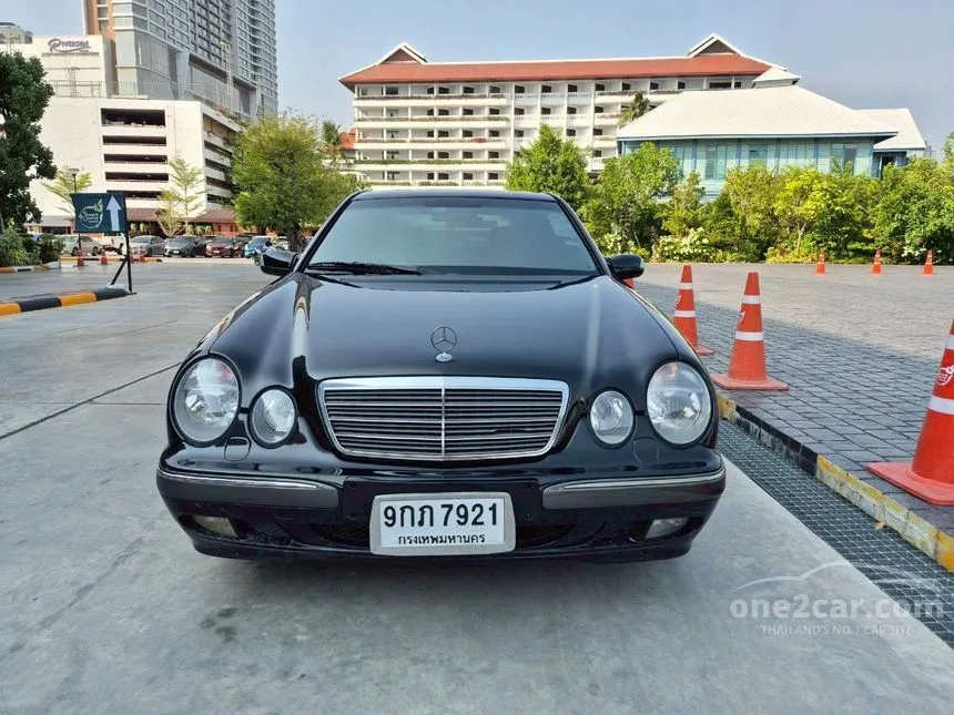 2001 Mercedes-Benz E240 Elegance Sedan