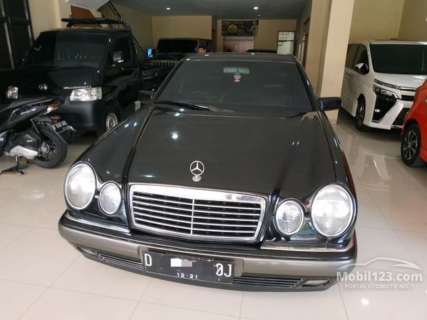 Mercedes-Benz E-Class Mobil Bekas & Baru Dijual Di Bandung Jawa-barat ...