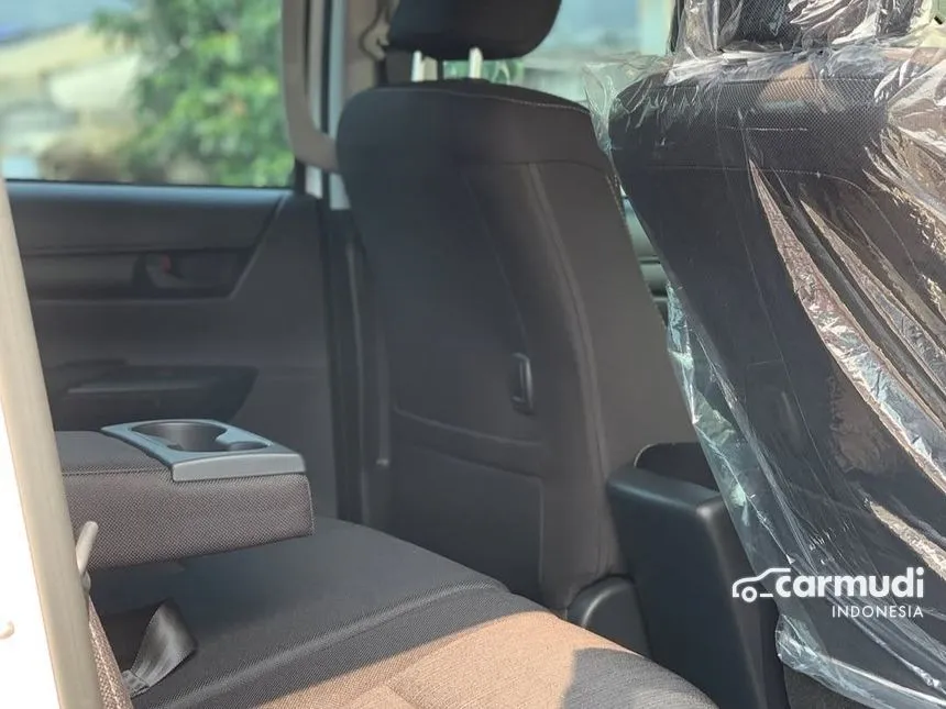 2025 Toyota Hilux G Double Cab 4X4 Pickup