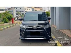 2018 Toyota Voxy 2.0 MPV