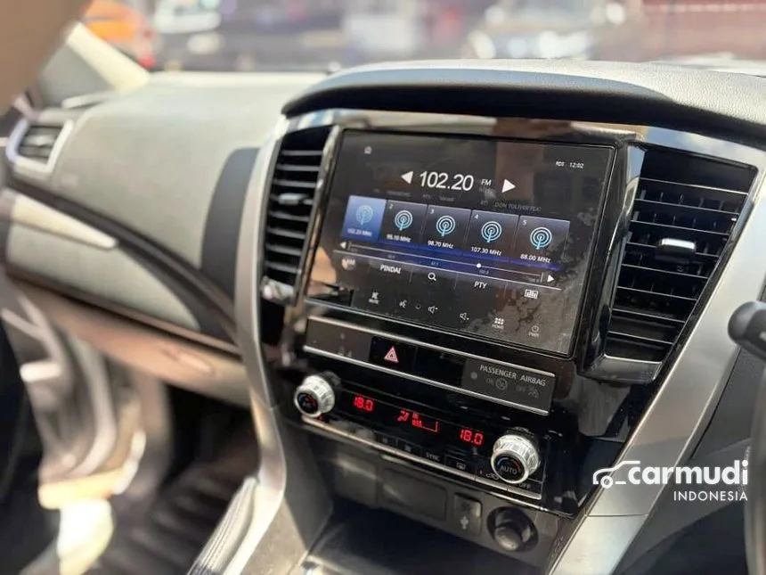 2022 Mitsubishi Pajero Sport Dakar 4x2 SUV