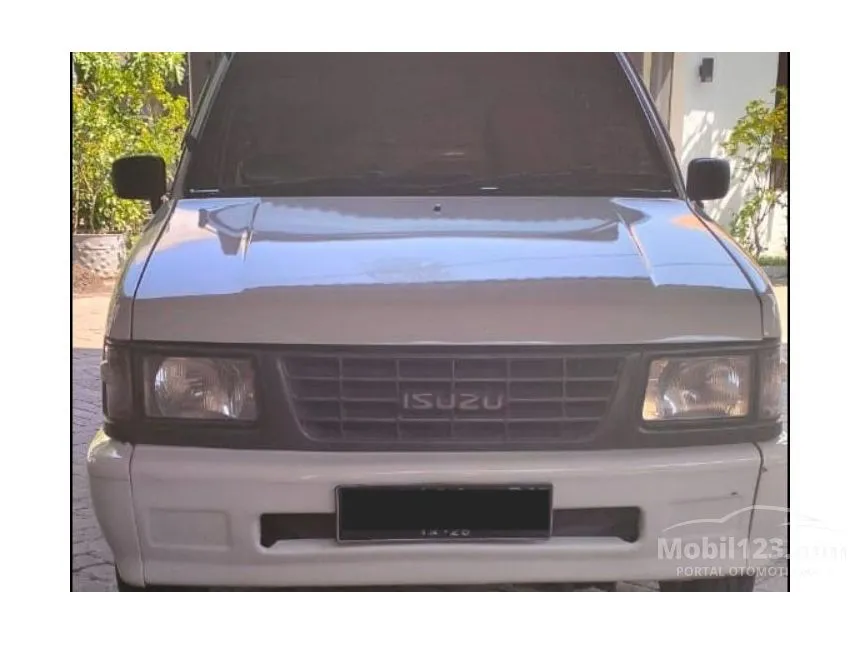 Jual Mobil Isuzu Pickup 2000 Standard Single Cab 2.5 di Jawa Timur Manual Pick