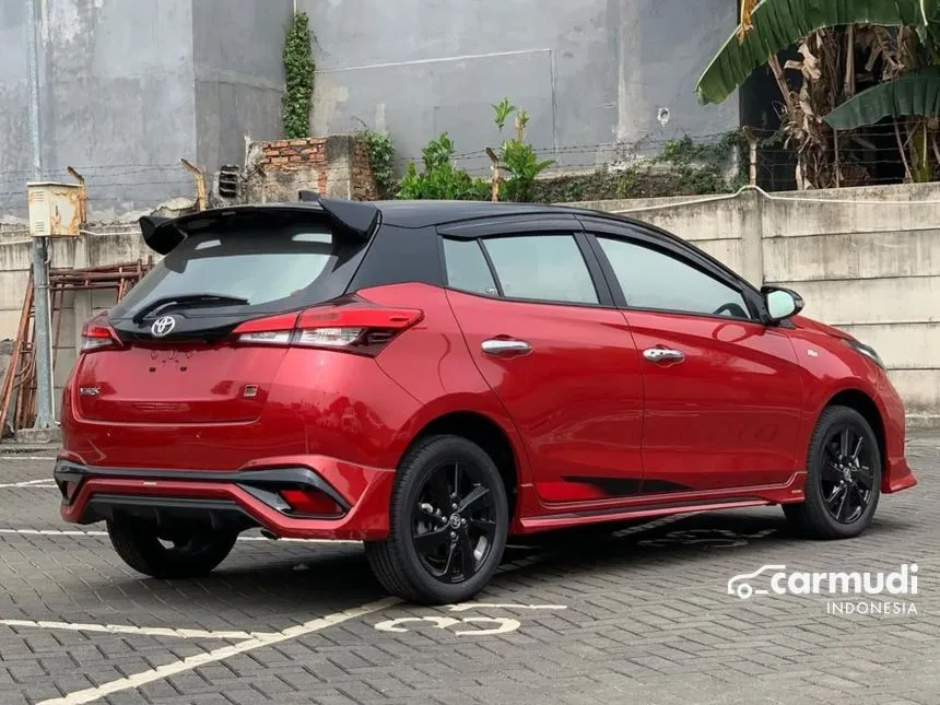 2025 Toyota Yaris GR Sport 3 AB (2 Tone) Hatchback