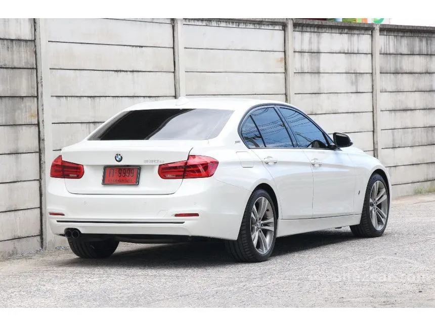 2017 BMW 330e Iconic Sedan