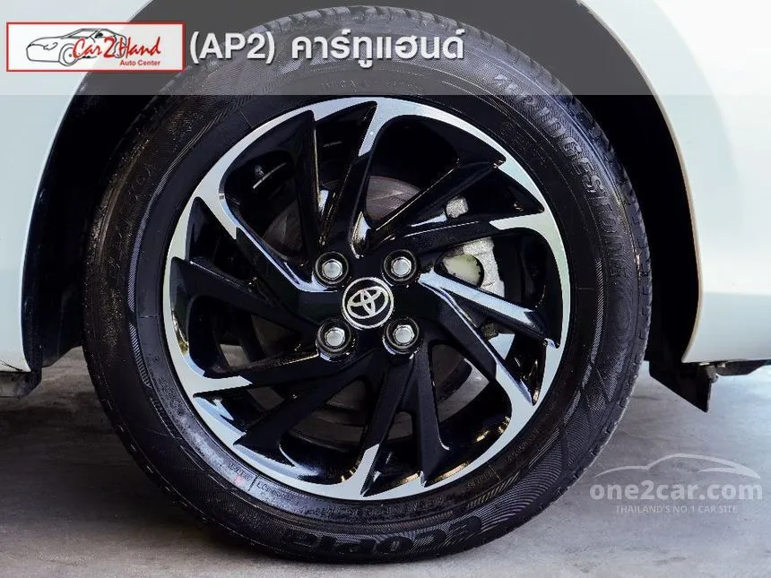 2022 Toyota YARIS Sport Premium Hatchback
