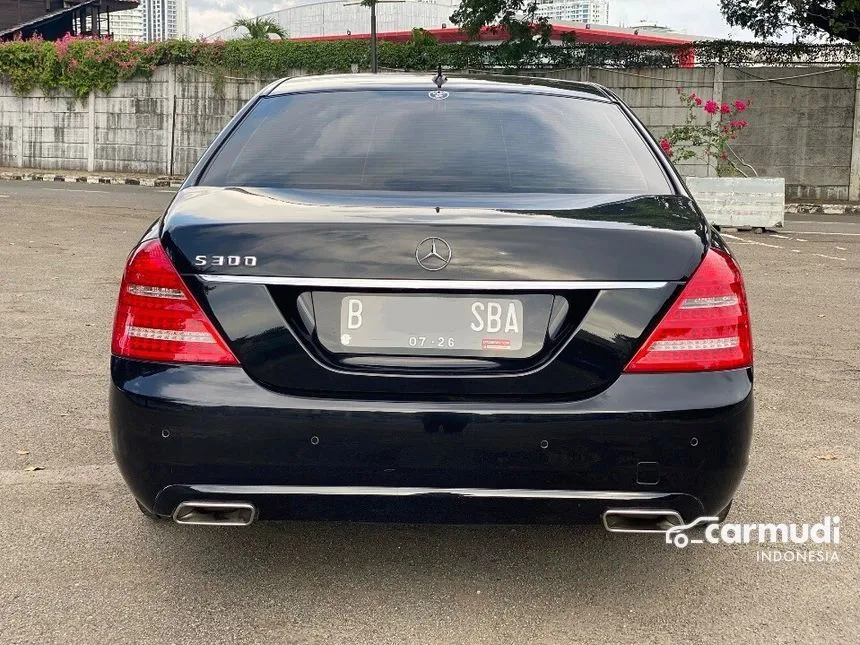 2011 Mercedes-Benz S300 L Solitaire Sedan