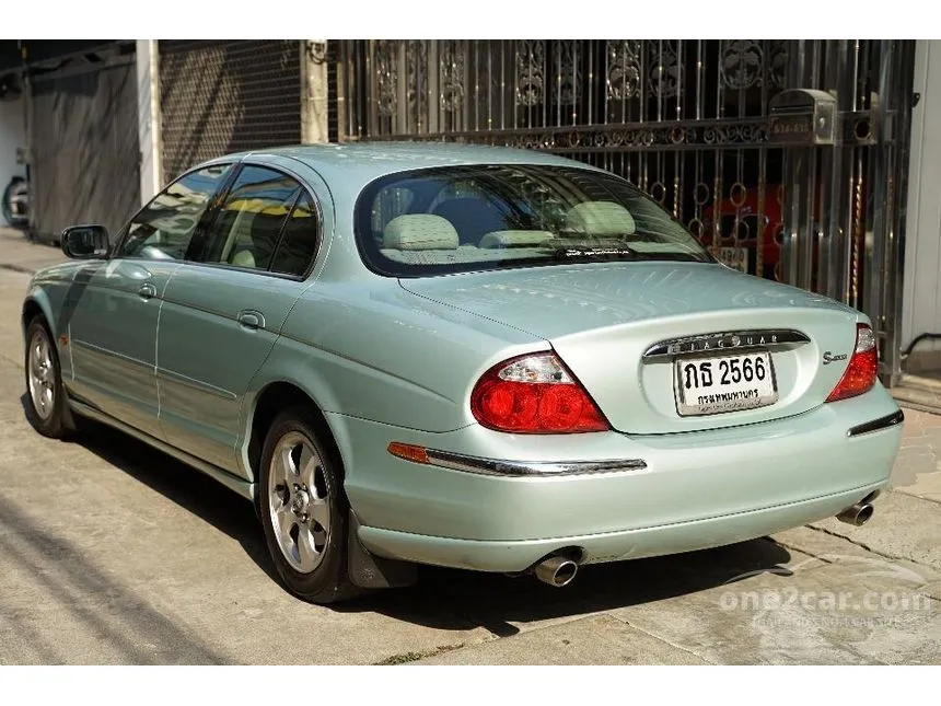 2000 Jaguar S-Type Sedan