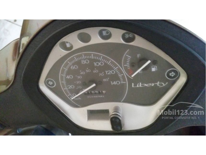 Jual Motor Vespa Liberty 2014 100 0.1 di DKI Jakarta Automatic Others