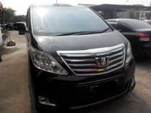 Toyota Alphard 2.4 X 2011 AT MATIC HITAM DP ANGS RINGAN FREE ACC MOBIL