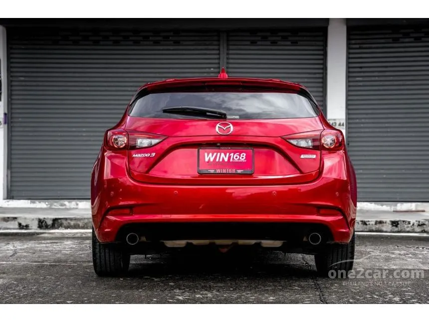 2017 Mazda 3 S Sports Hatchback