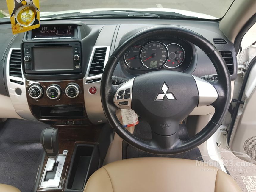 Jual Mobil  Mitsubishi Pajero  Sport  2013 Exceed 2 5 di DKI 