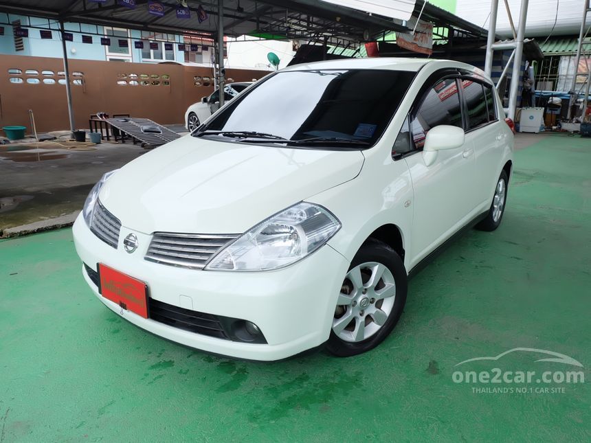 Nissan tiida 2011 хэтчбек