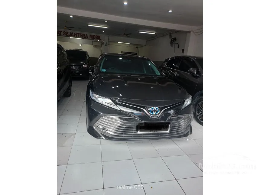 Jual Mobil Toyota Camry Hybrid 2019 HV 2.5 di Jawa Timur Automatic Sedan Hitam Rp 470.000.005