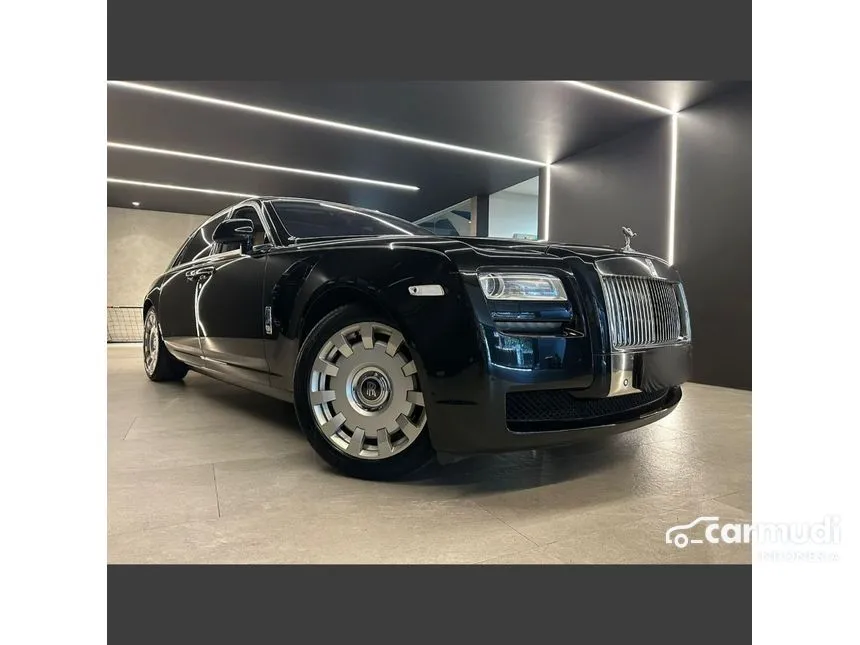 2012 Rolls-Royce Ghost V12 Sedan