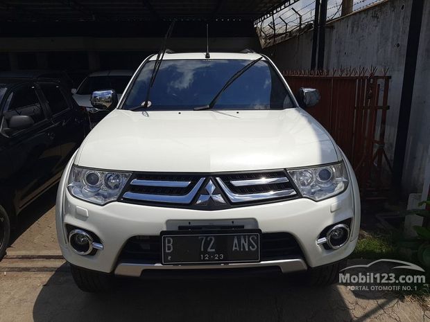 Pajero Sport  Mitsubishi Murah  362 mobil  bekas dijual  