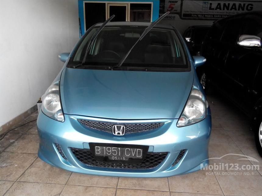 Honda Jazz Biru Muda