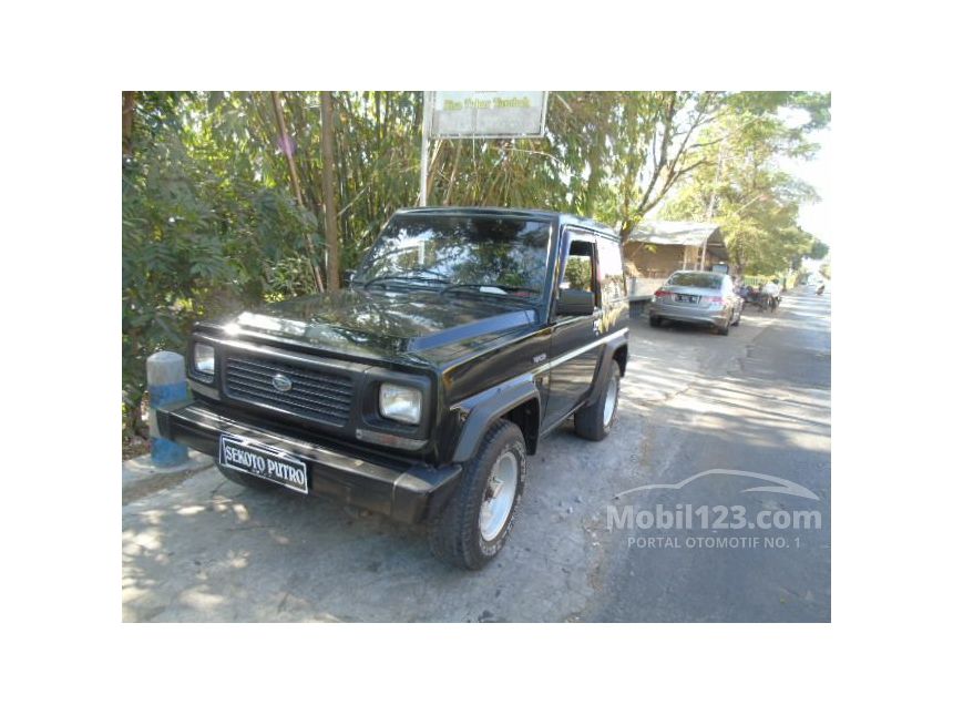 Jual Mobil  Daihatsu  Feroza  1996 1 6 di Jawa Timur  Manual 