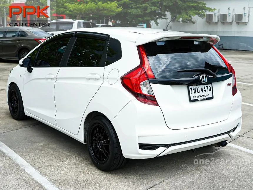 2022 Honda JAZZ S Hatchback